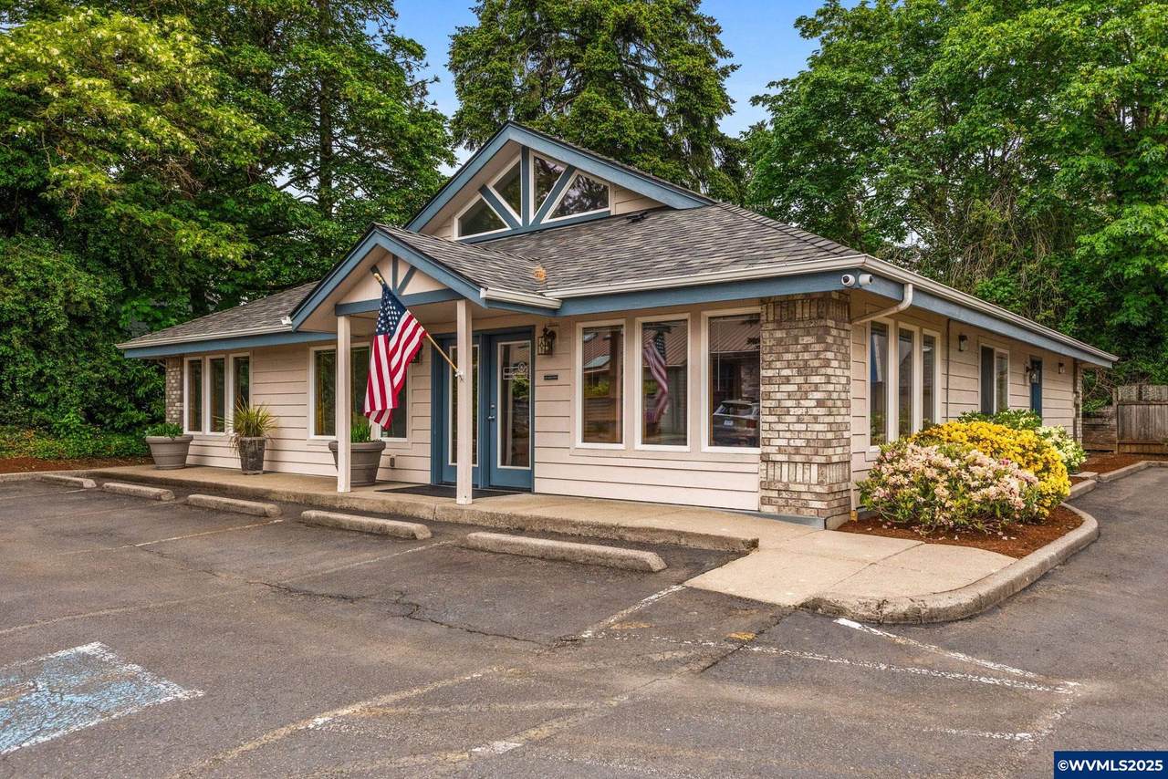 3265 Liberty - Photo 1