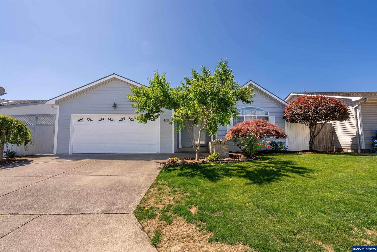 4240 Paintbrush Ct - Photo 1