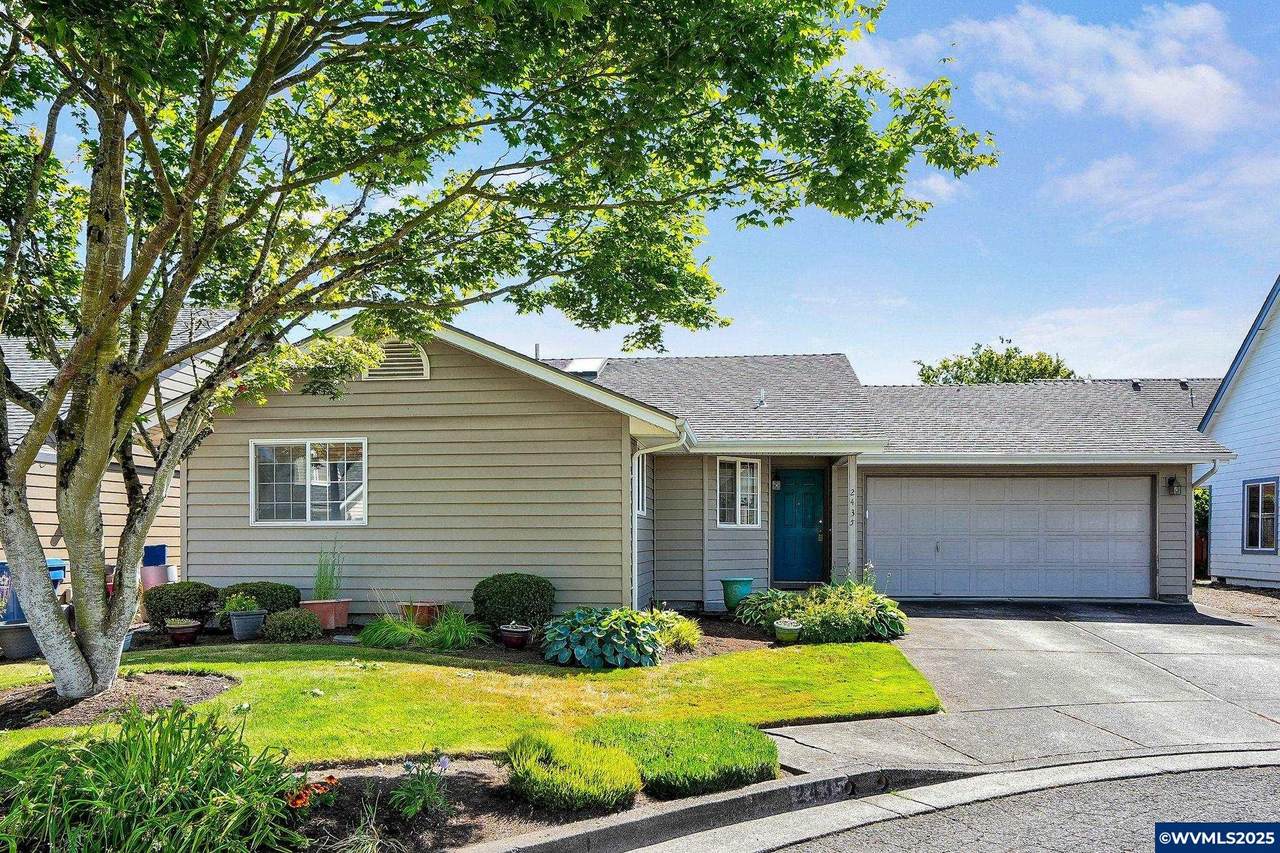 2435 Connemara Ct - Photo 1
