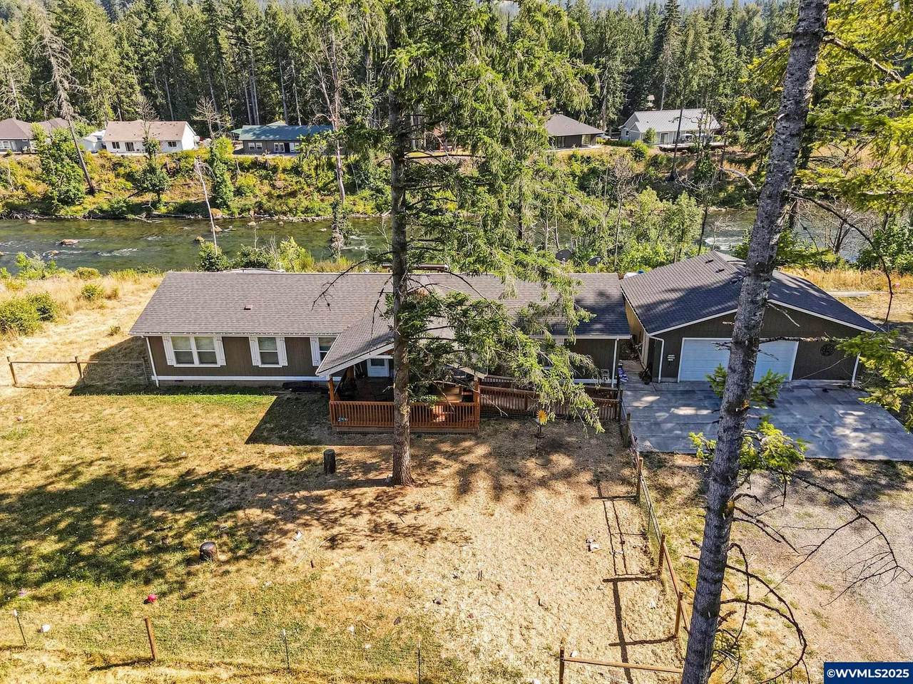 360 Central Av - Photo 1
