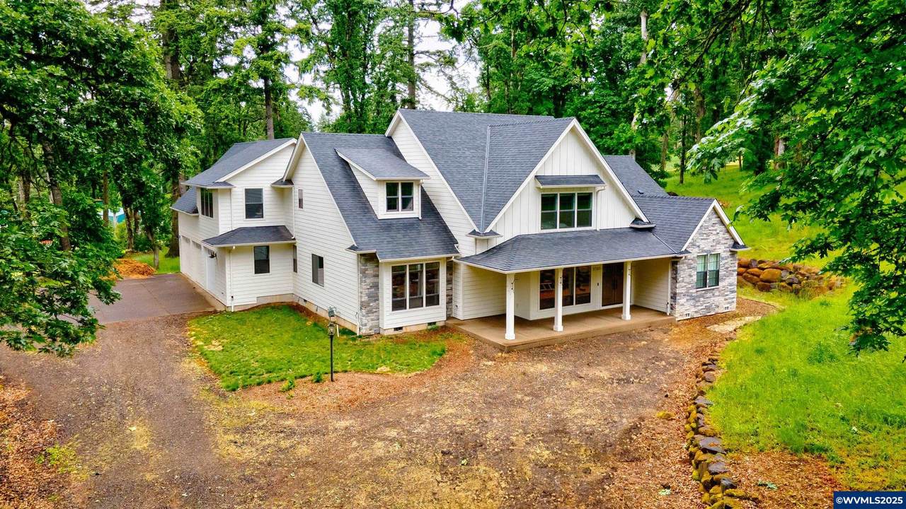 2720 Tara Wy - Photo 1