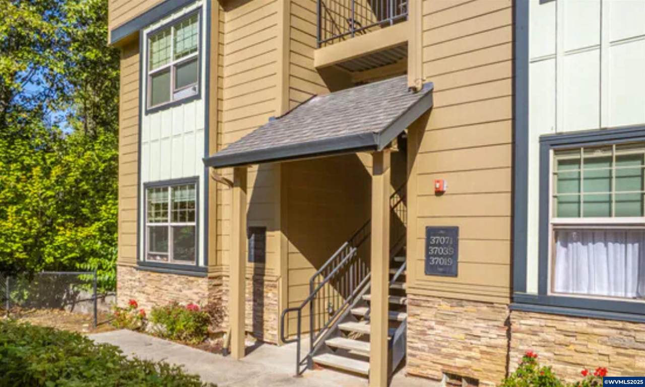 37015 Dubarko Rd - Photo 1