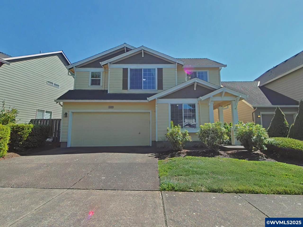 824 Bayshore Cir - Photo 1