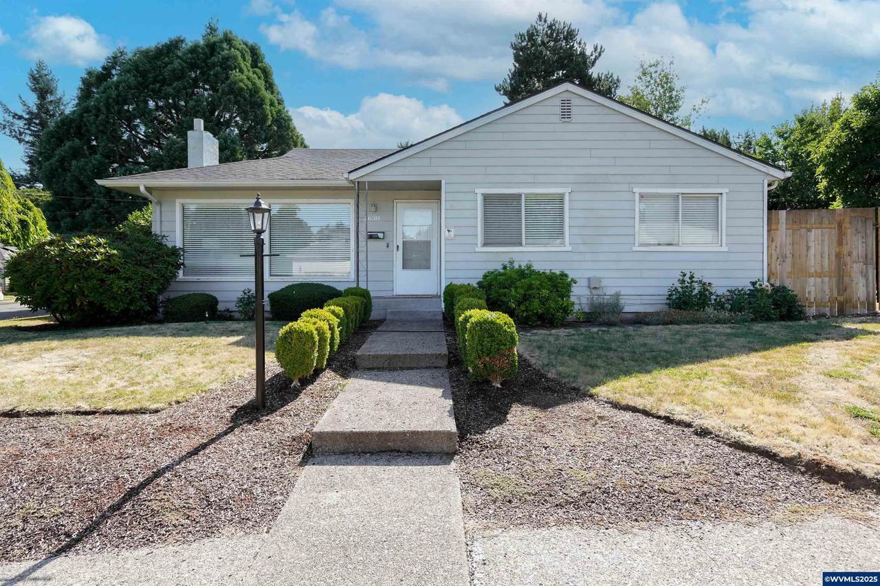 2630 Mountain View Dr - Photo 1