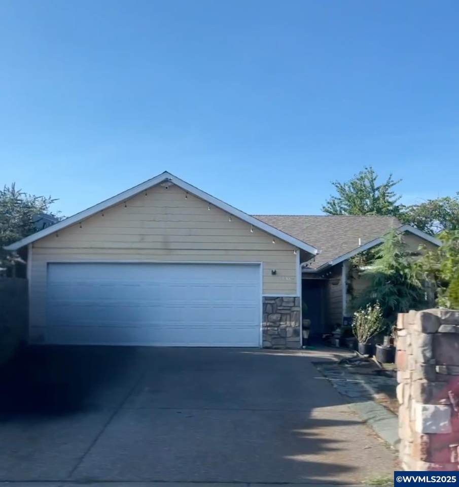 4385 Mahrt Ave Se - Photo 1