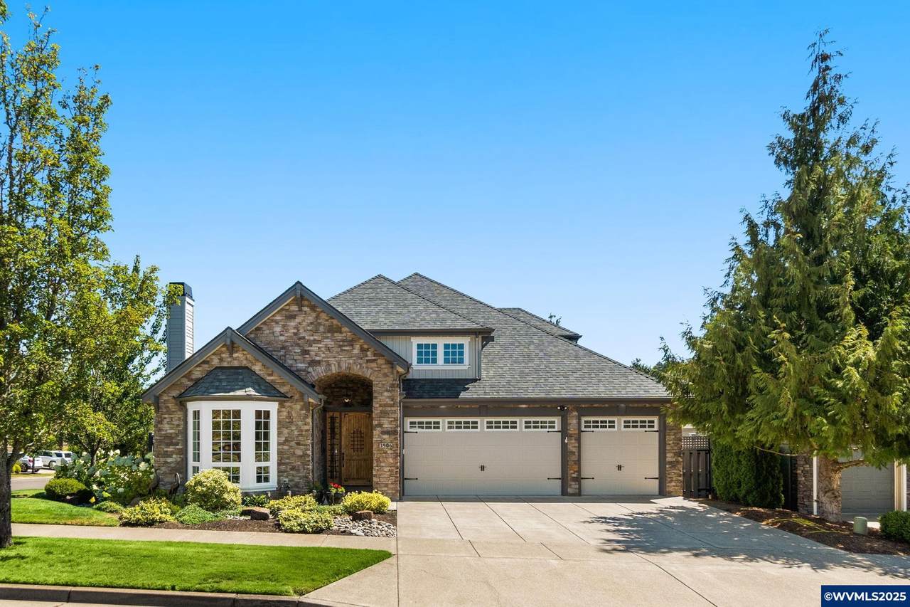 3906 Tayside St - Photo 1