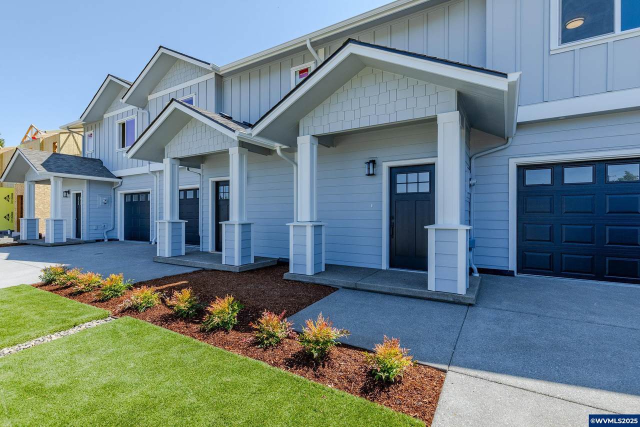 741 Periander Wy - Photo 1