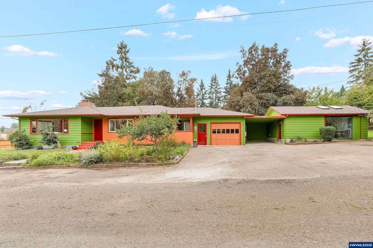 5300 Whitby Av - Photo 1