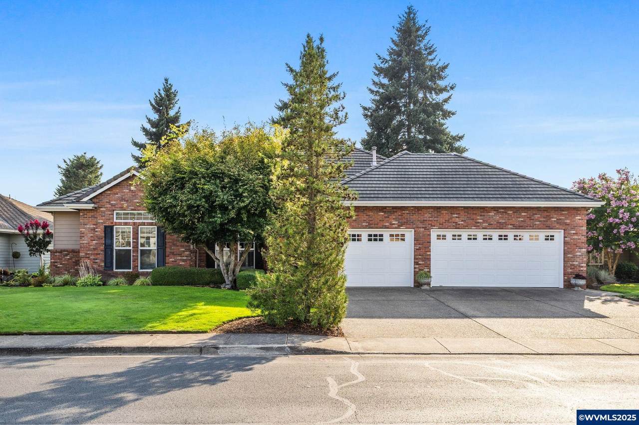 6467 Hogan Dr - Photo 1