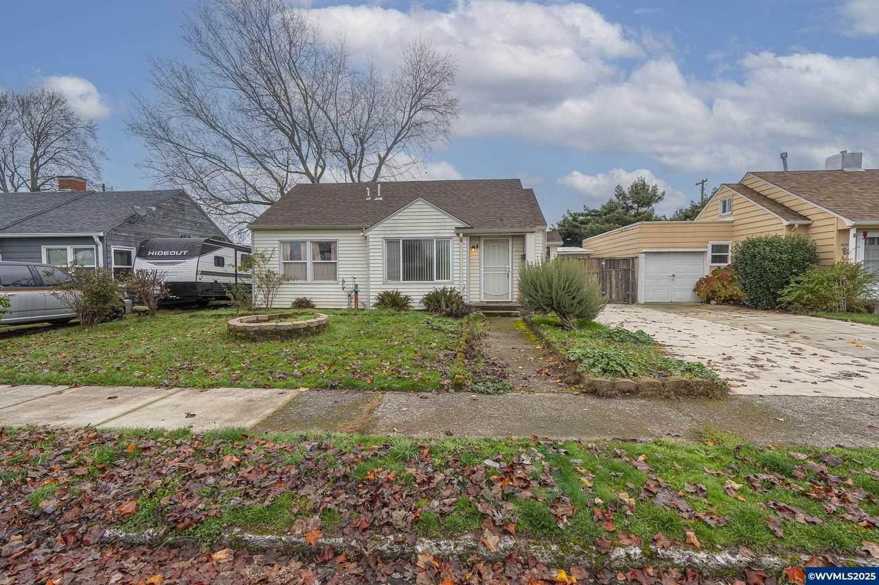 1603 Park Dr - Photo 1