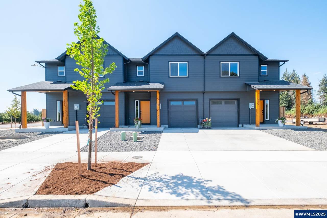 1554-1570-1588 Barn - Photo 1