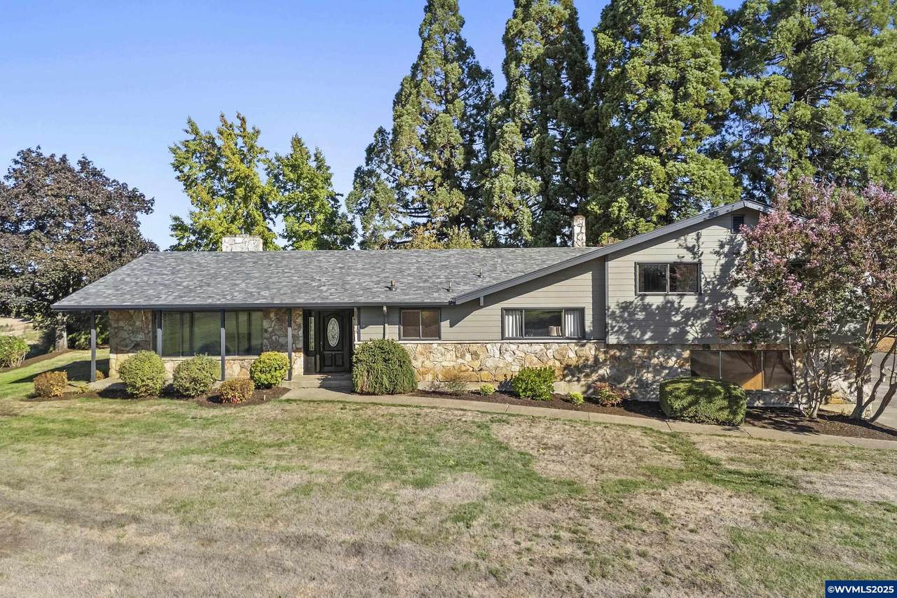 4667 St Paul Hwy - Photo 1