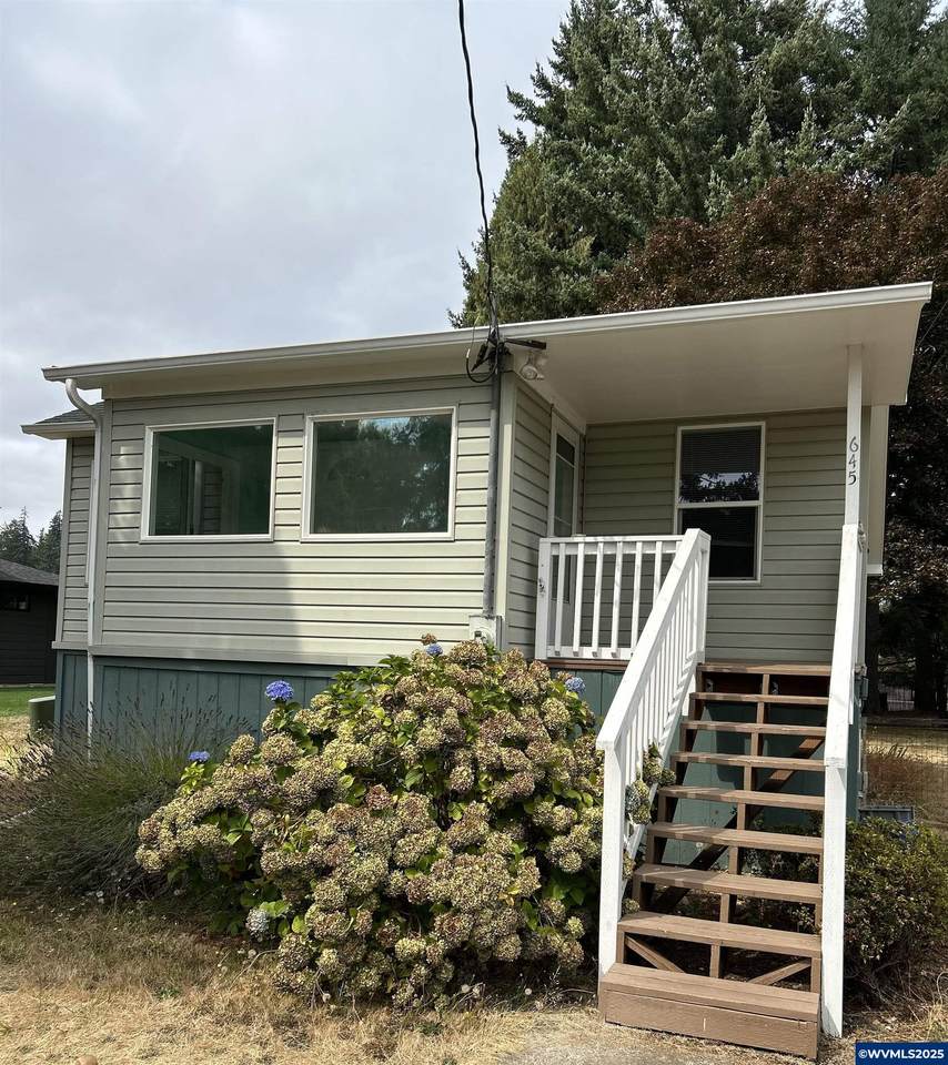 645 East Thornton Lake Dr - Photo 1