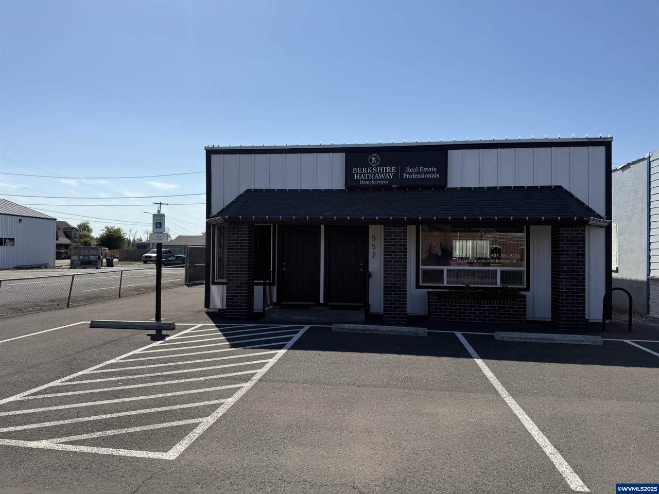 552 Main - Photo 1