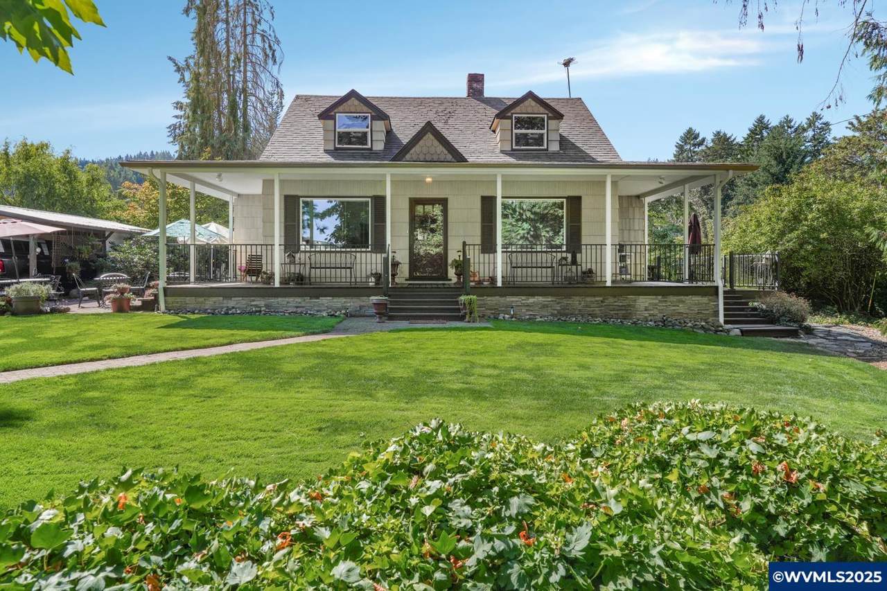 4370 Eagle Crest Rd - Photo 1