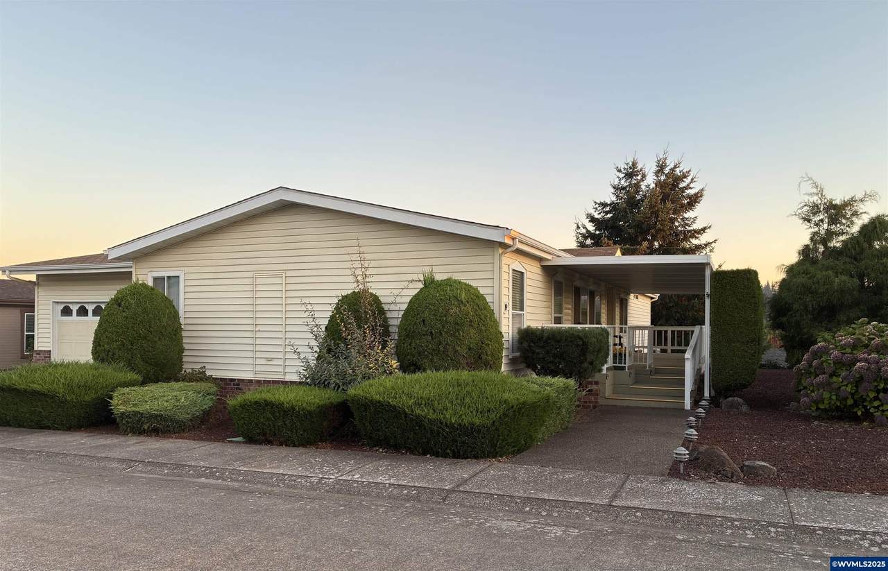 2120 Robins (#19) - Photo 1