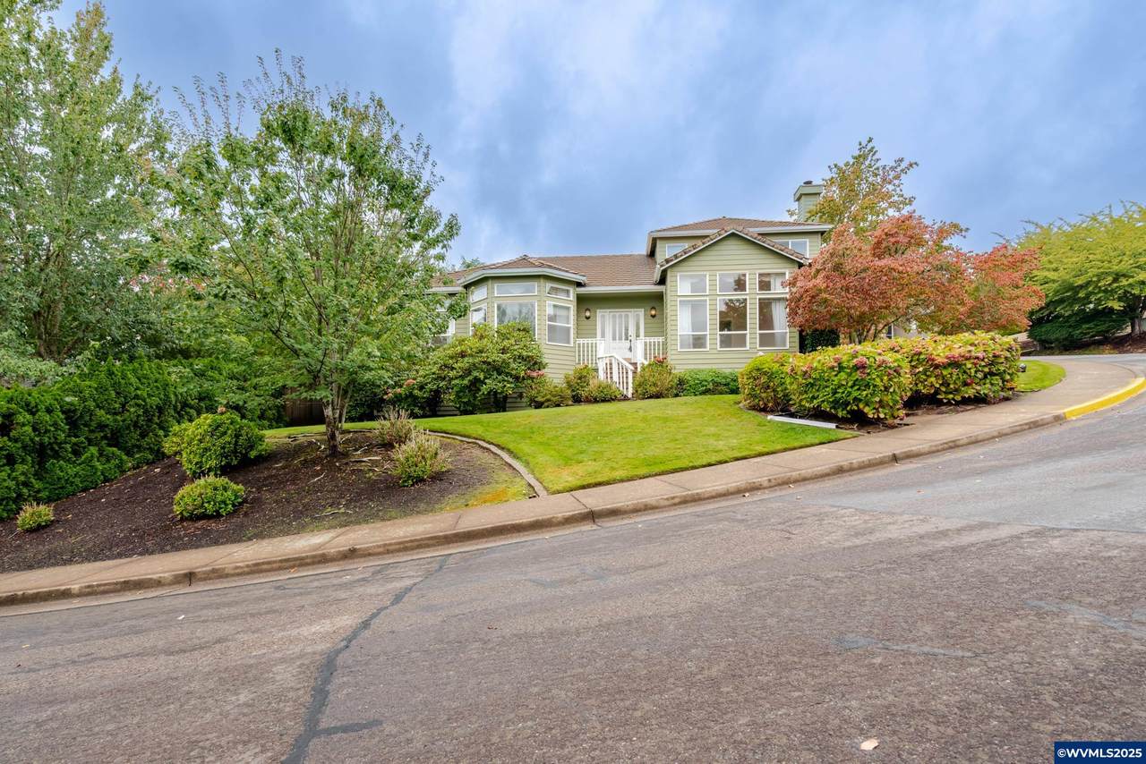 4020 Princess St - Photo 1