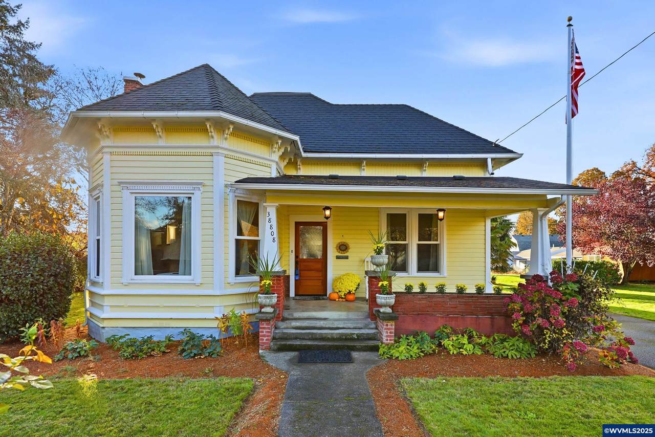 38808 Main St - Photo 1