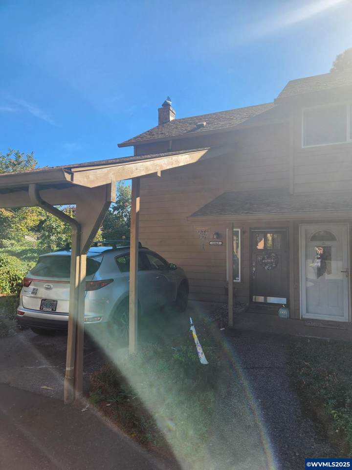 1363 Madras St - Photo 1