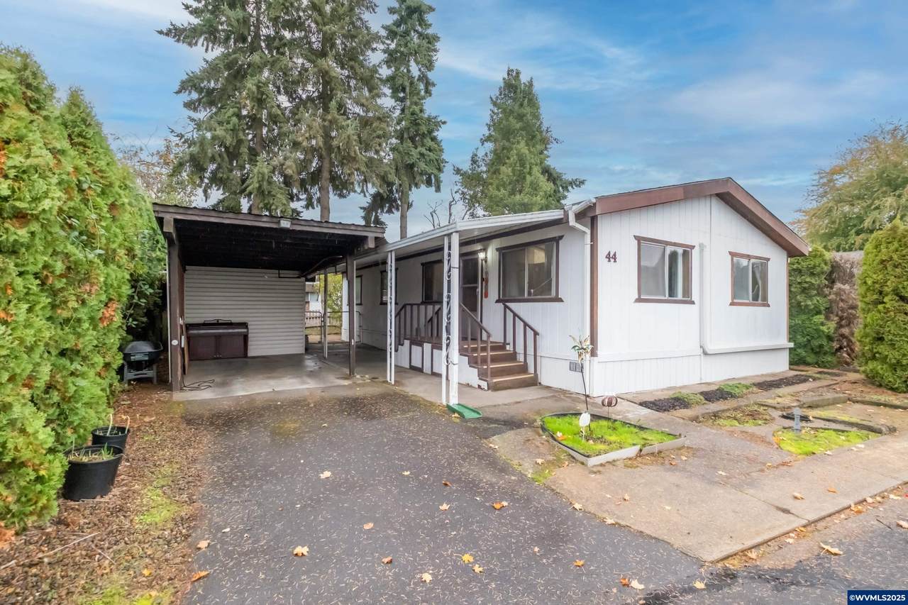 141 17th (#44) - Photo 1