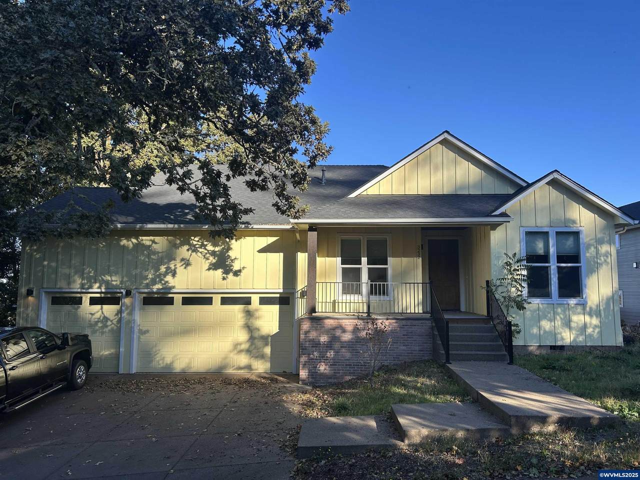 3232 Granada Wy - Photo 1