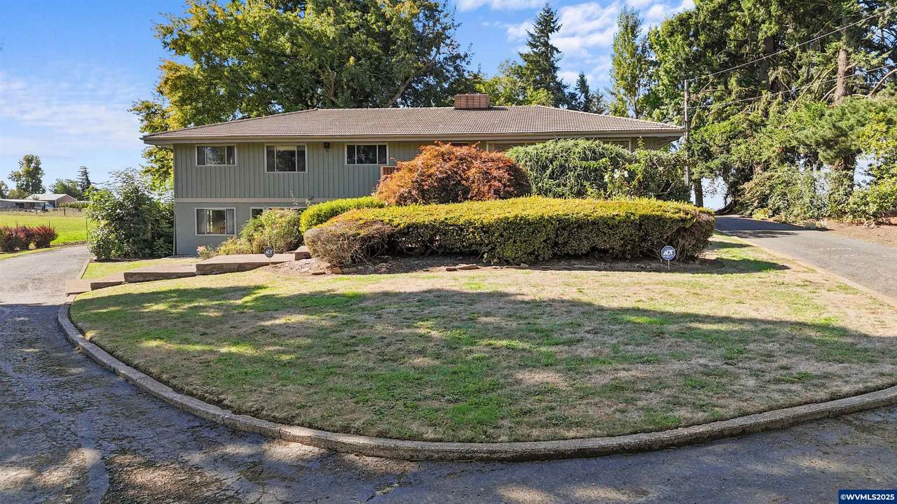 15895 Old Butteville Rd - Photo 1