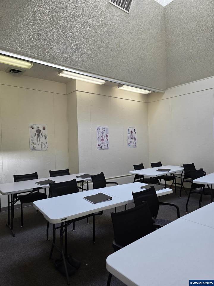 40 Sherman - Photo 1