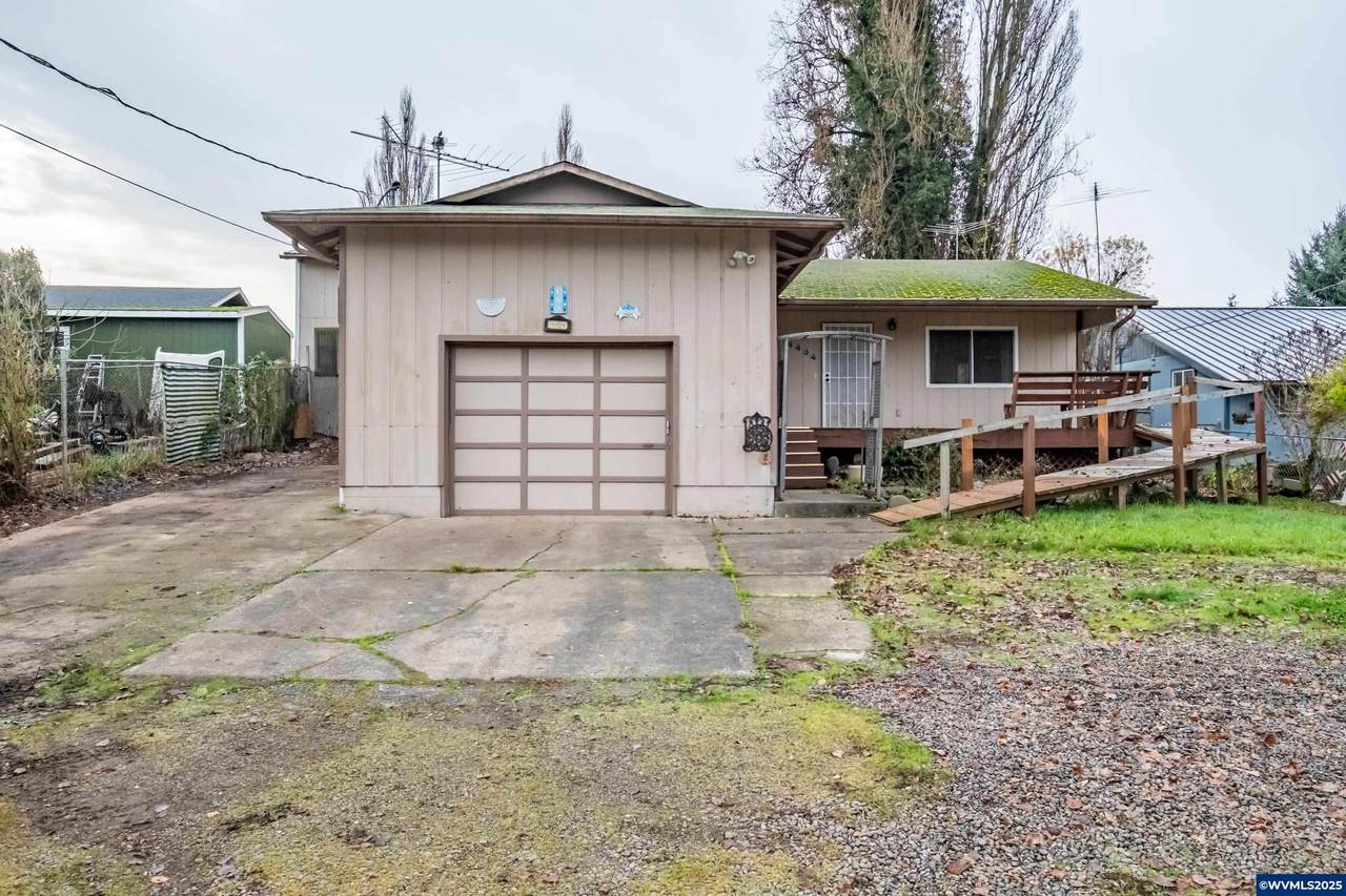 4454 York Av - Photo 1