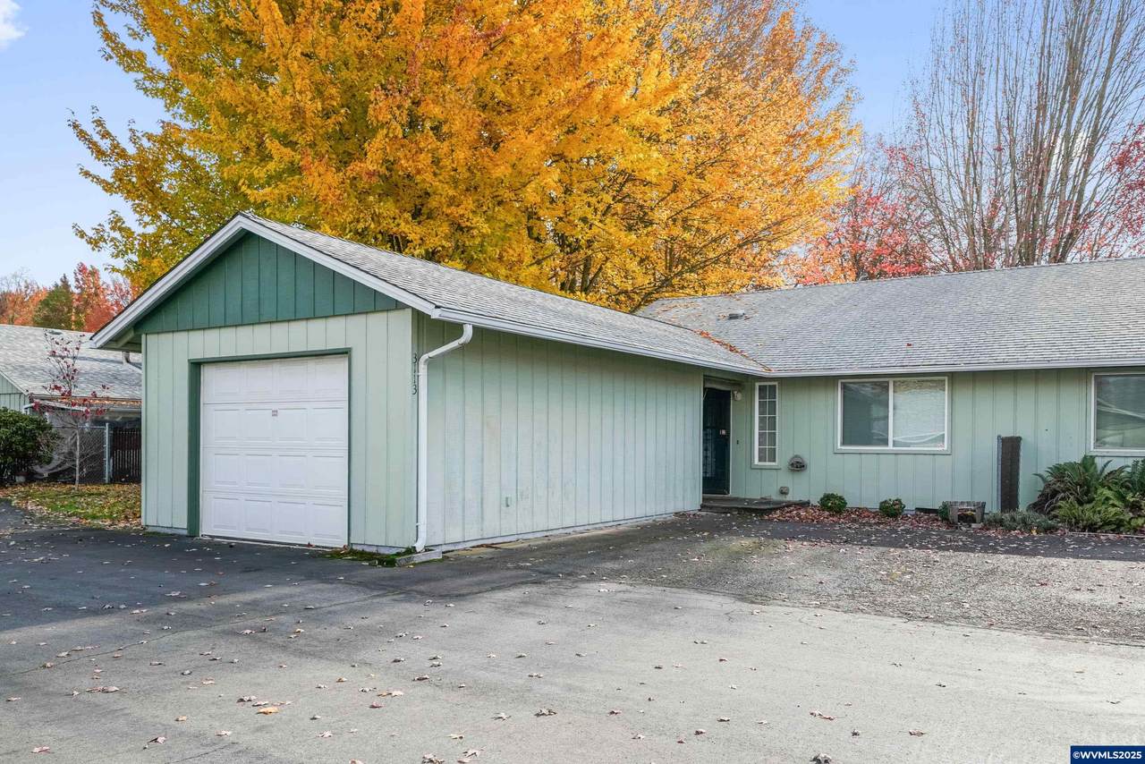 3113 Jackson St - Photo 1