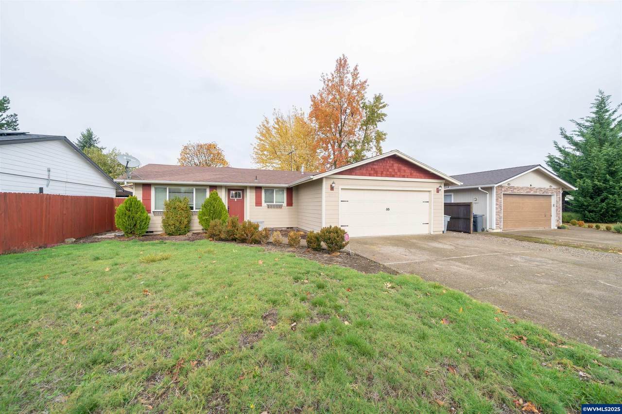 4555 Swallow Ct - Photo 1