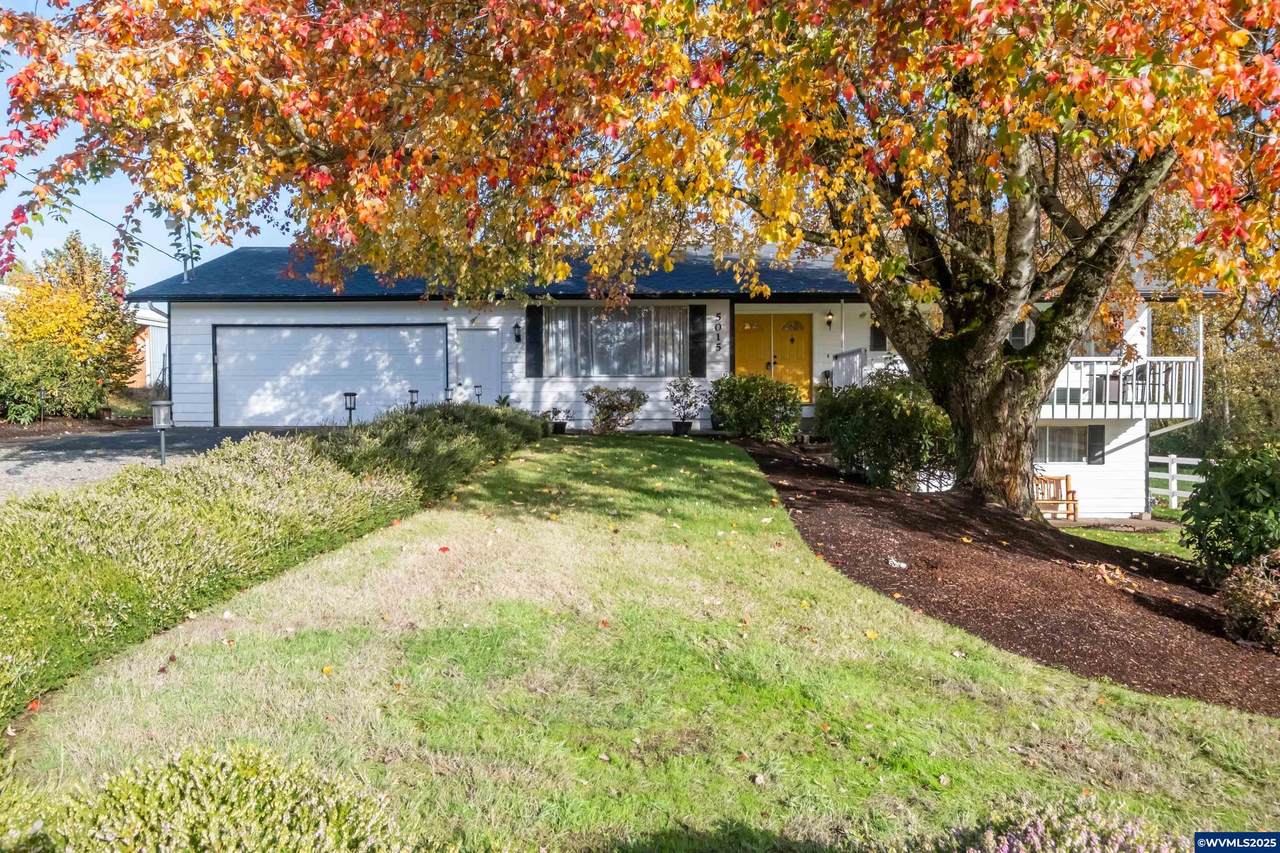 5015 Auburn Rd - Photo 1