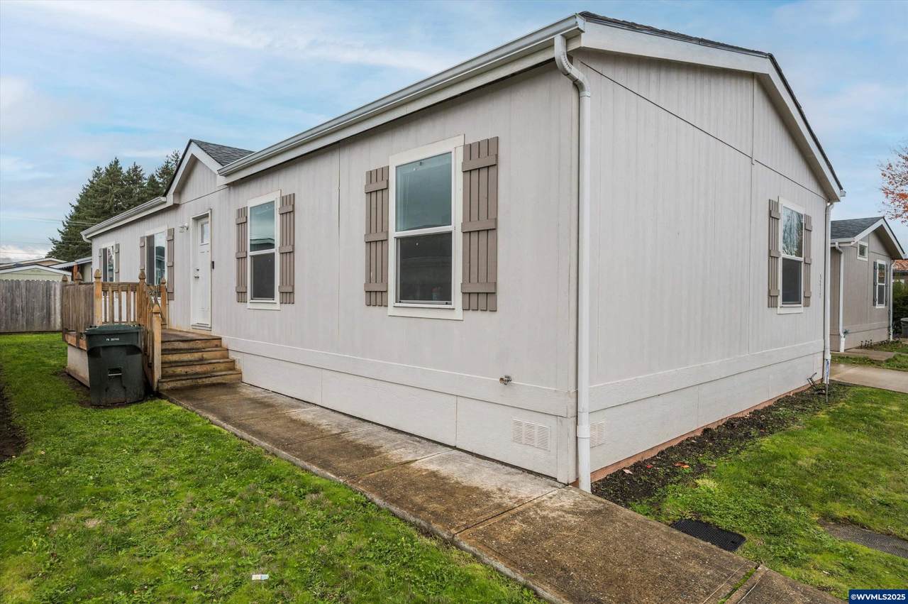 5217 Silver - Photo 1