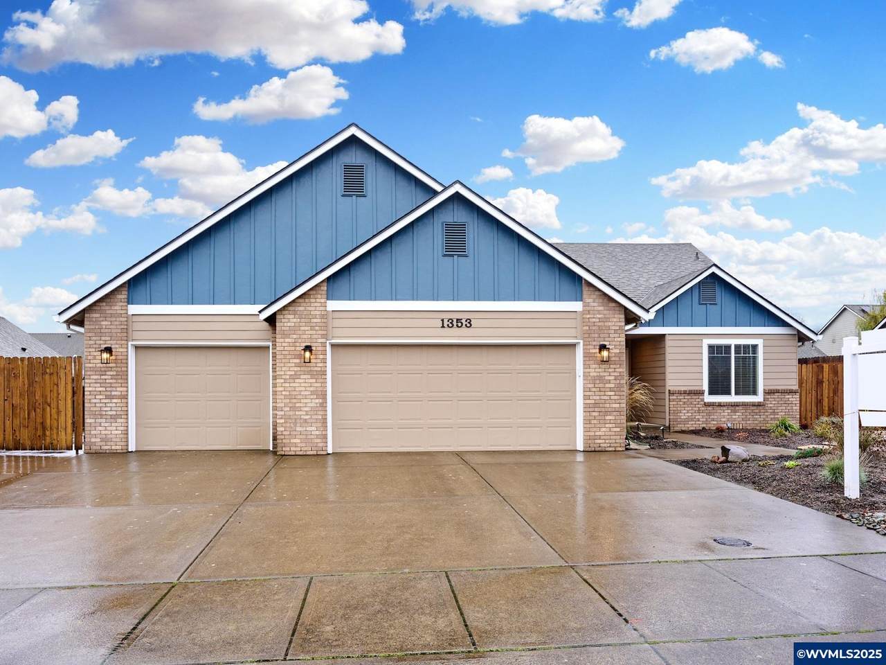 1353 Jodi Dr - Photo 1