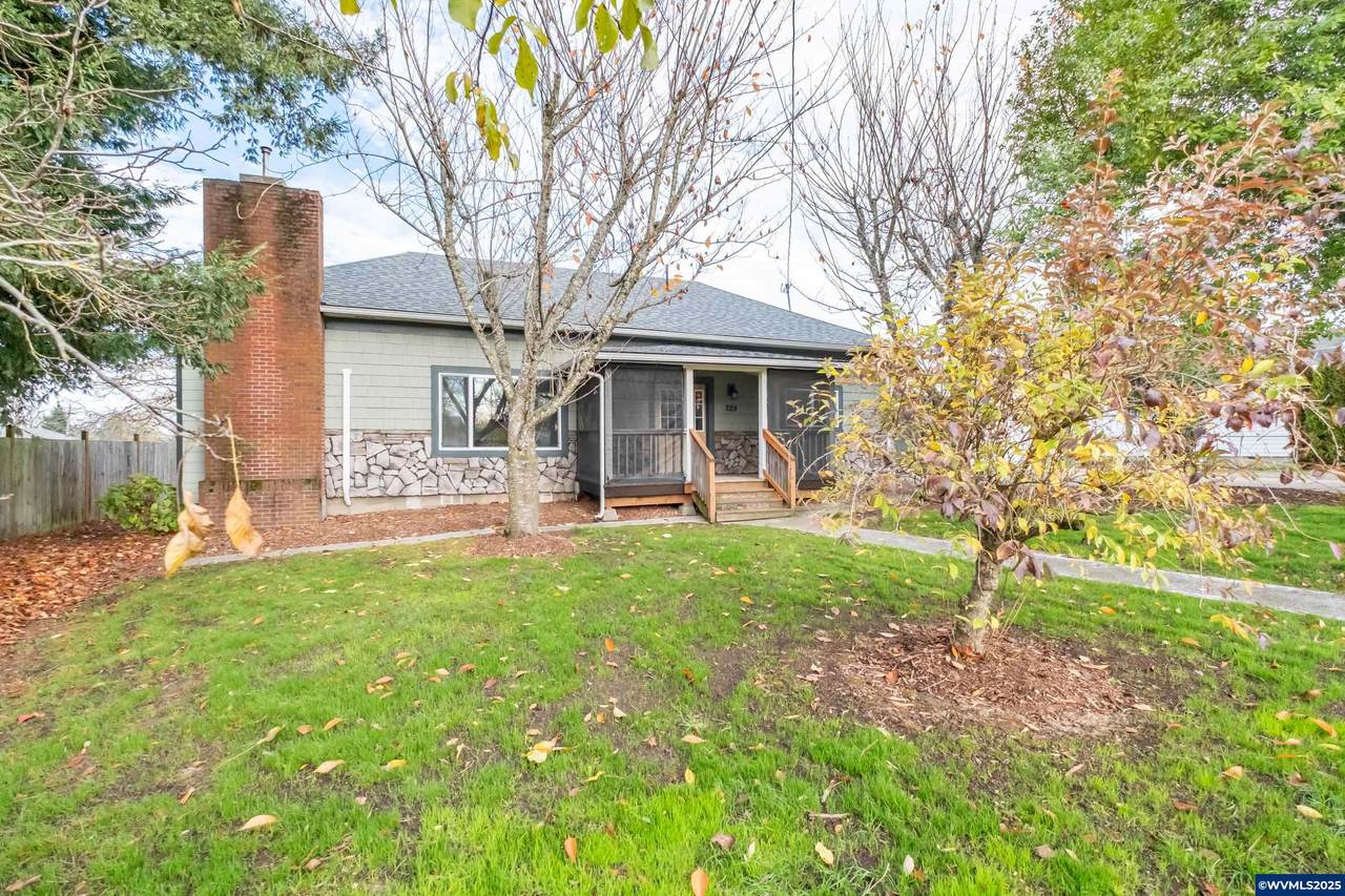 329 Church St - Photo 1