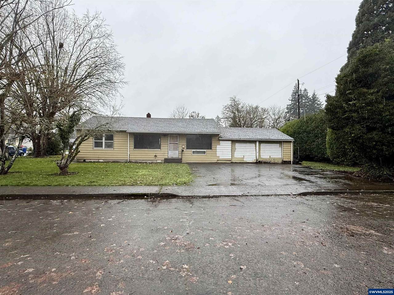 4407 Toni Av - Photo 1