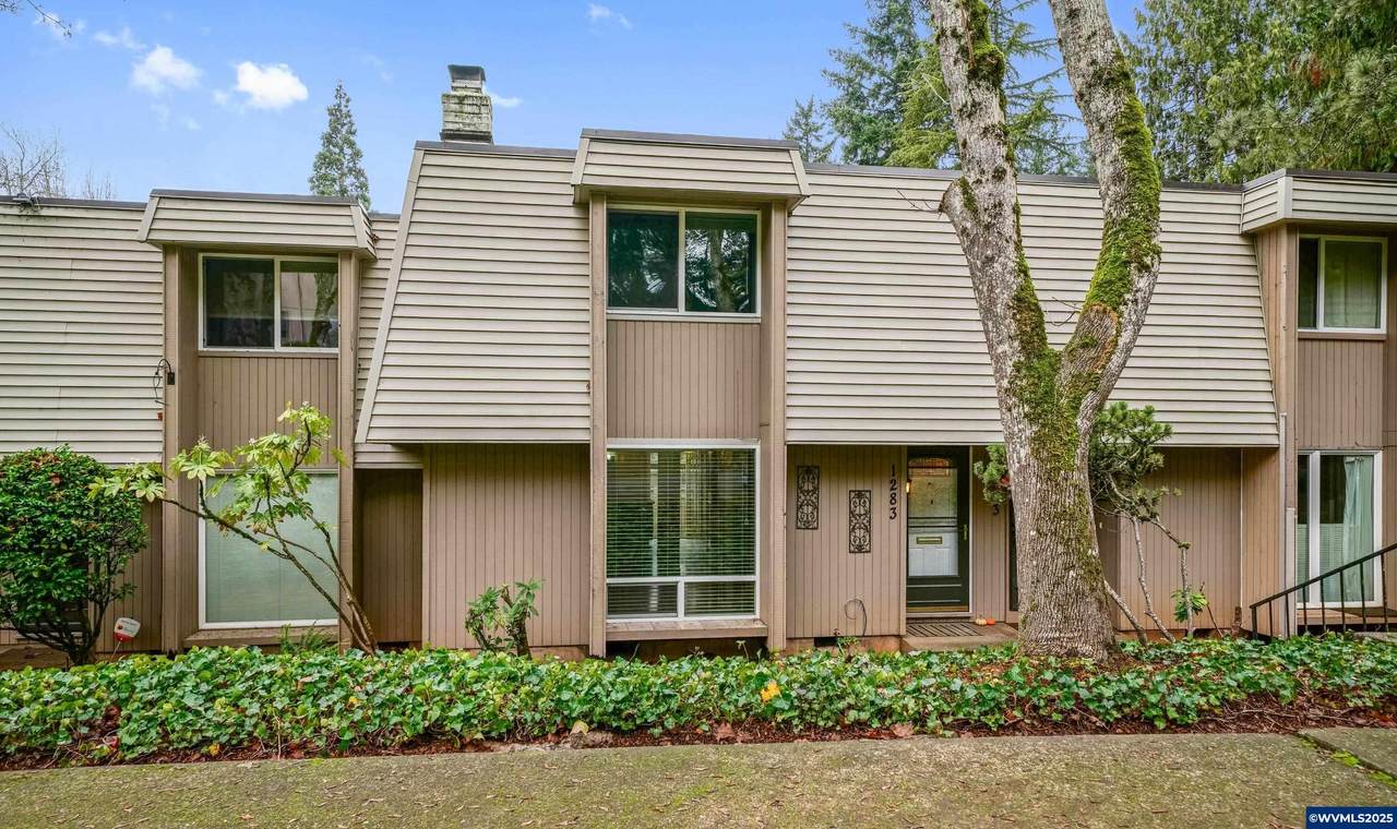 1283 Karen Wy - Photo 1