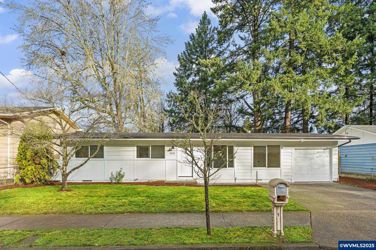 15133 Woodward St - Photo 1