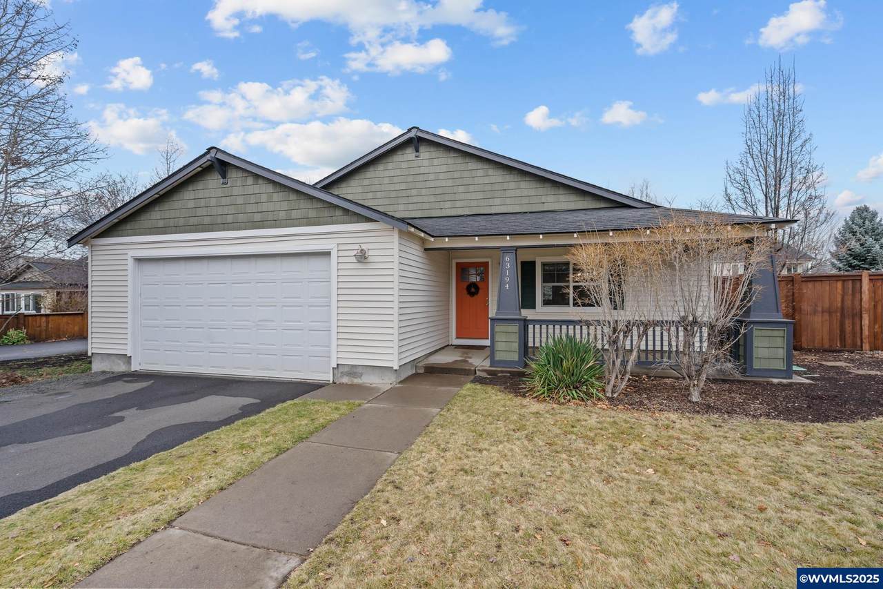 63194 De Haviland St - Photo 1