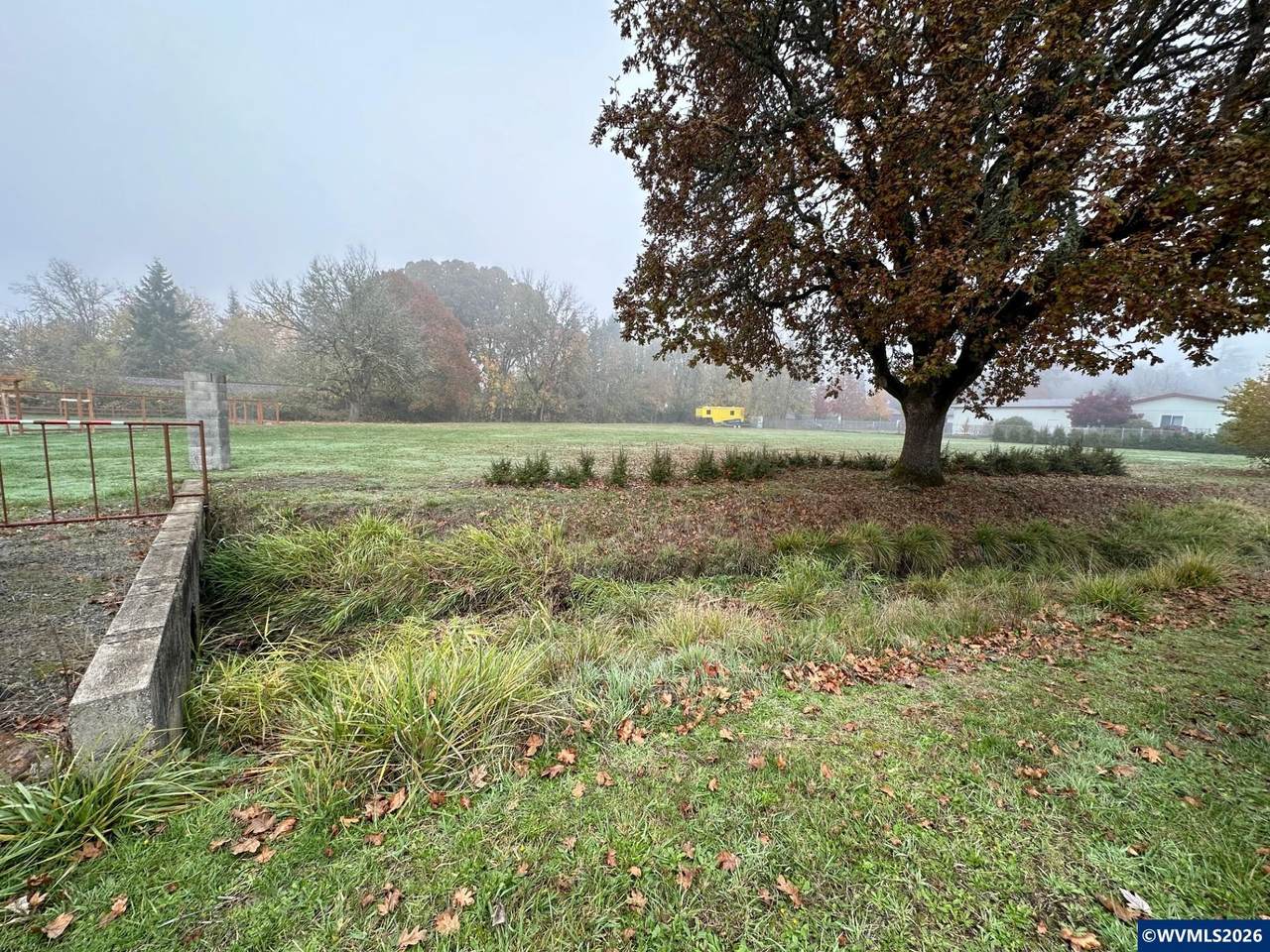 219 Columbia - Photo 1