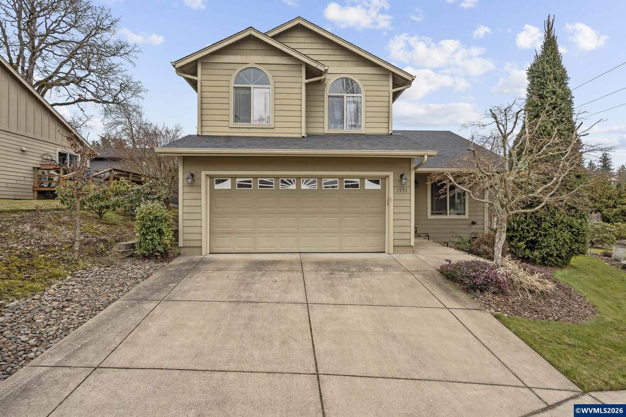 1931 Arroyo Ridge Dr - Photo 1