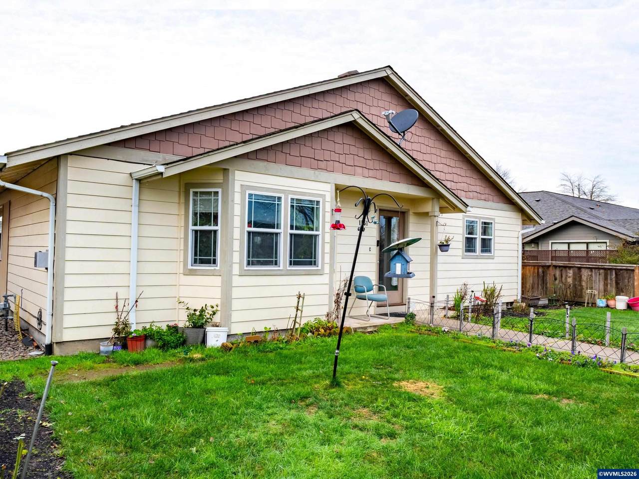 1551 Tierra Dr - Photo 1