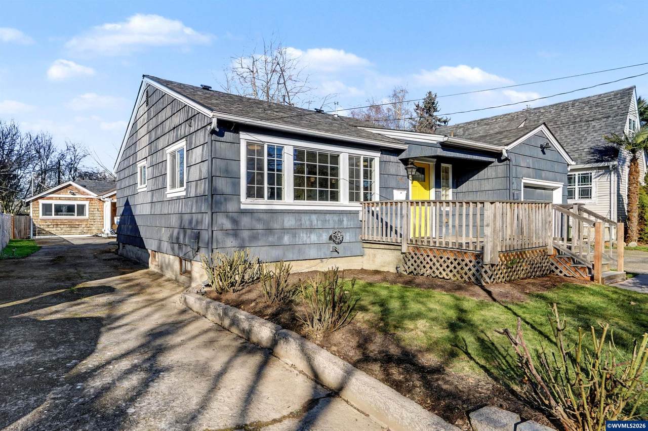 995 Garnet (-985) - Photo 1