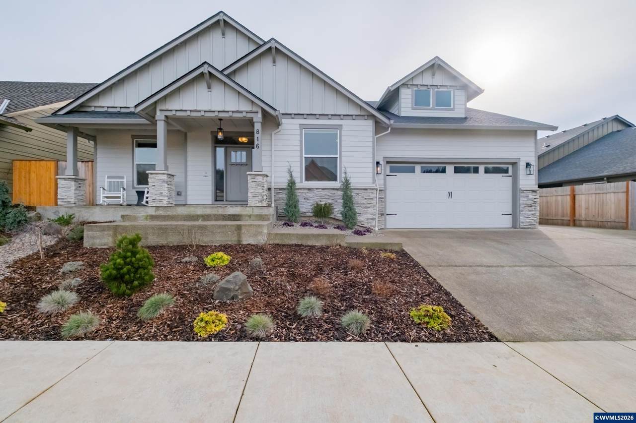 816 Riley Dr - Photo 1