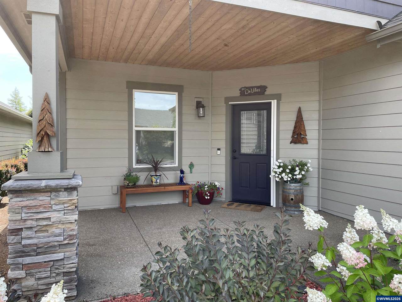 2149 Magnolia Av - Photo 1