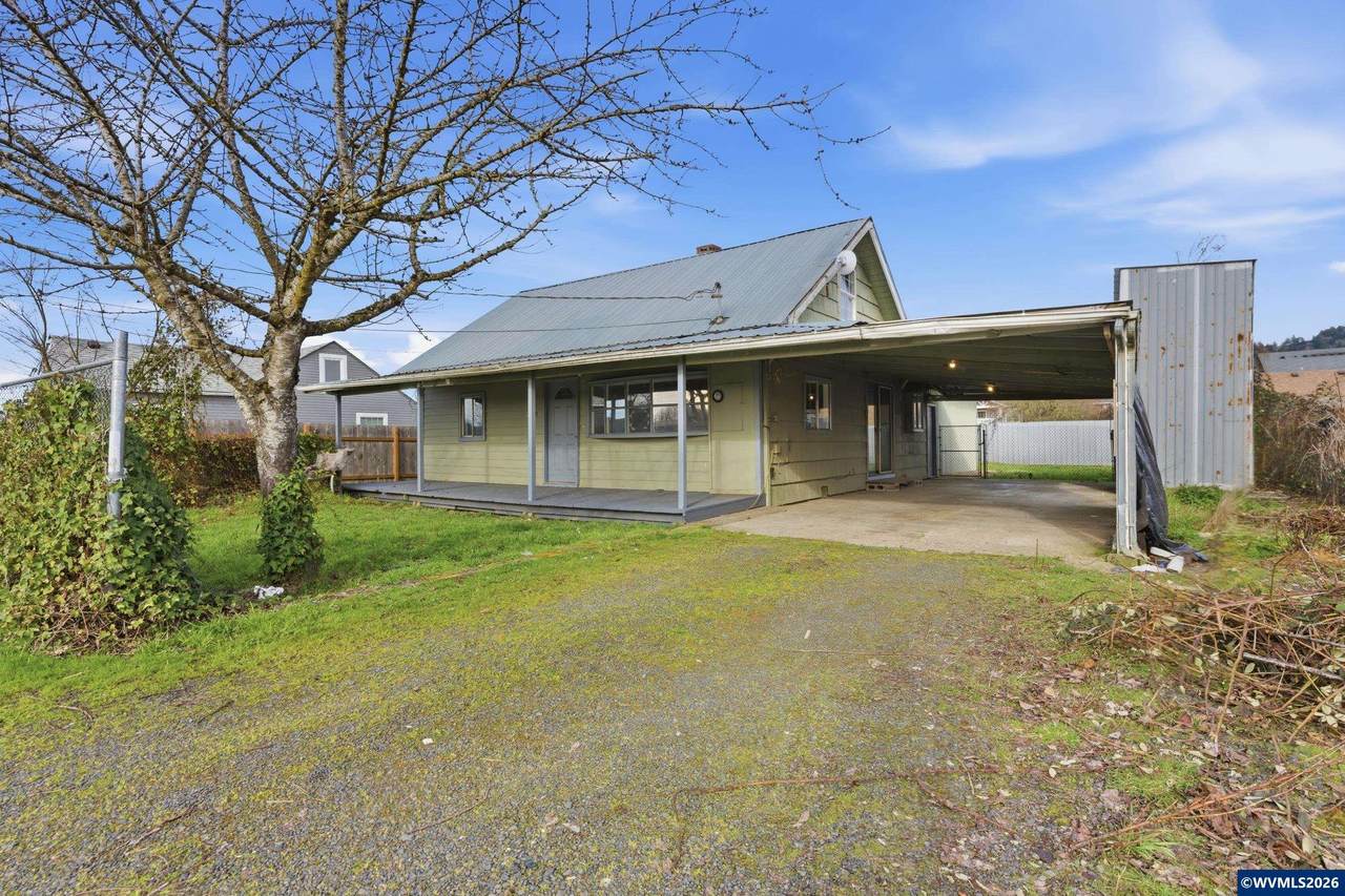 2375 Porter St - Photo 1