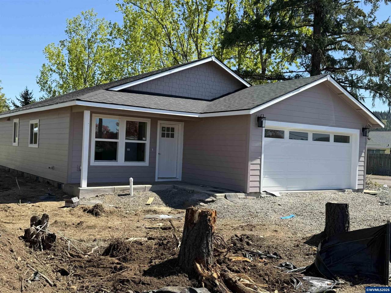 588 Surrey Ln - Photo 1