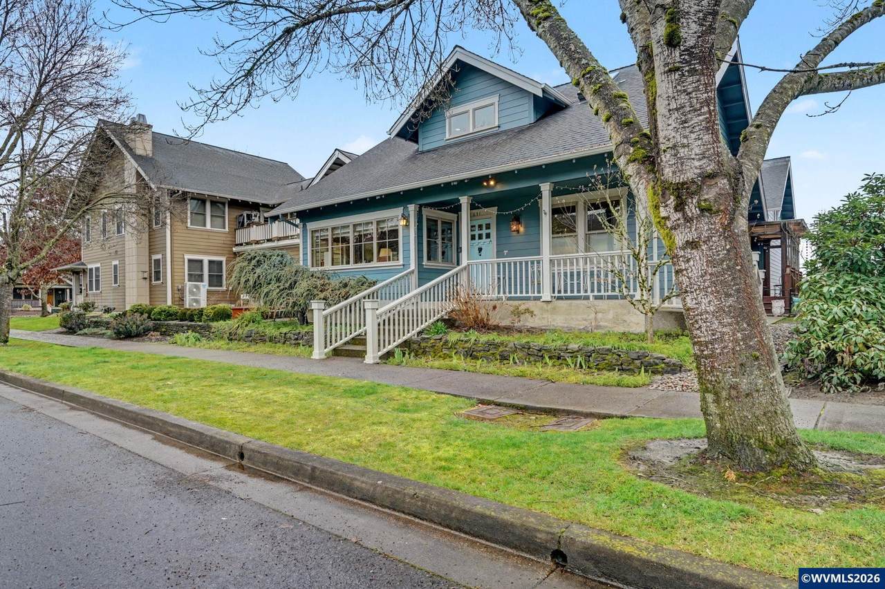 631 Martin Wy - Photo 1