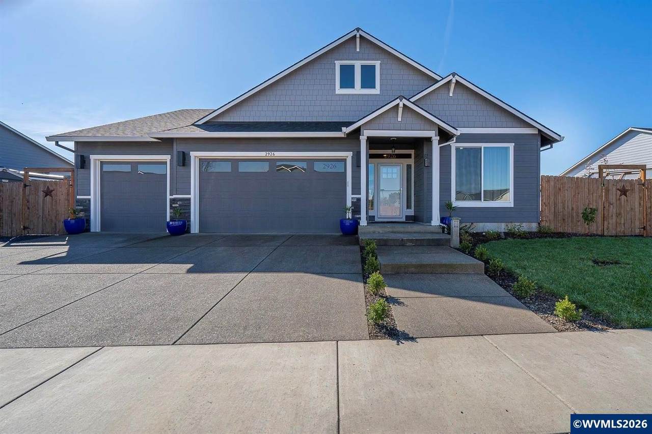 2926 Canter Av - Photo 1