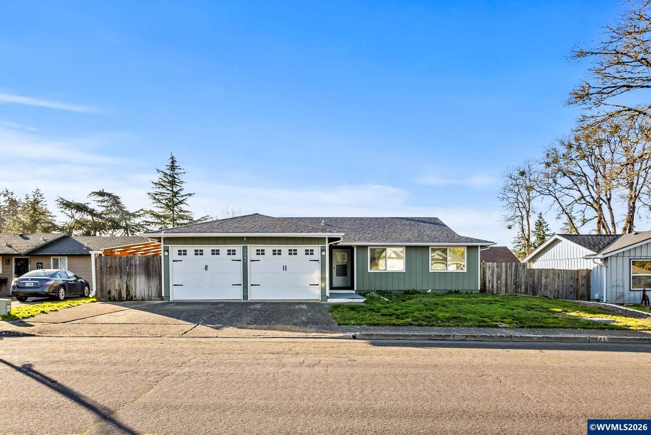 1247 Lottie Ln - Photo 1