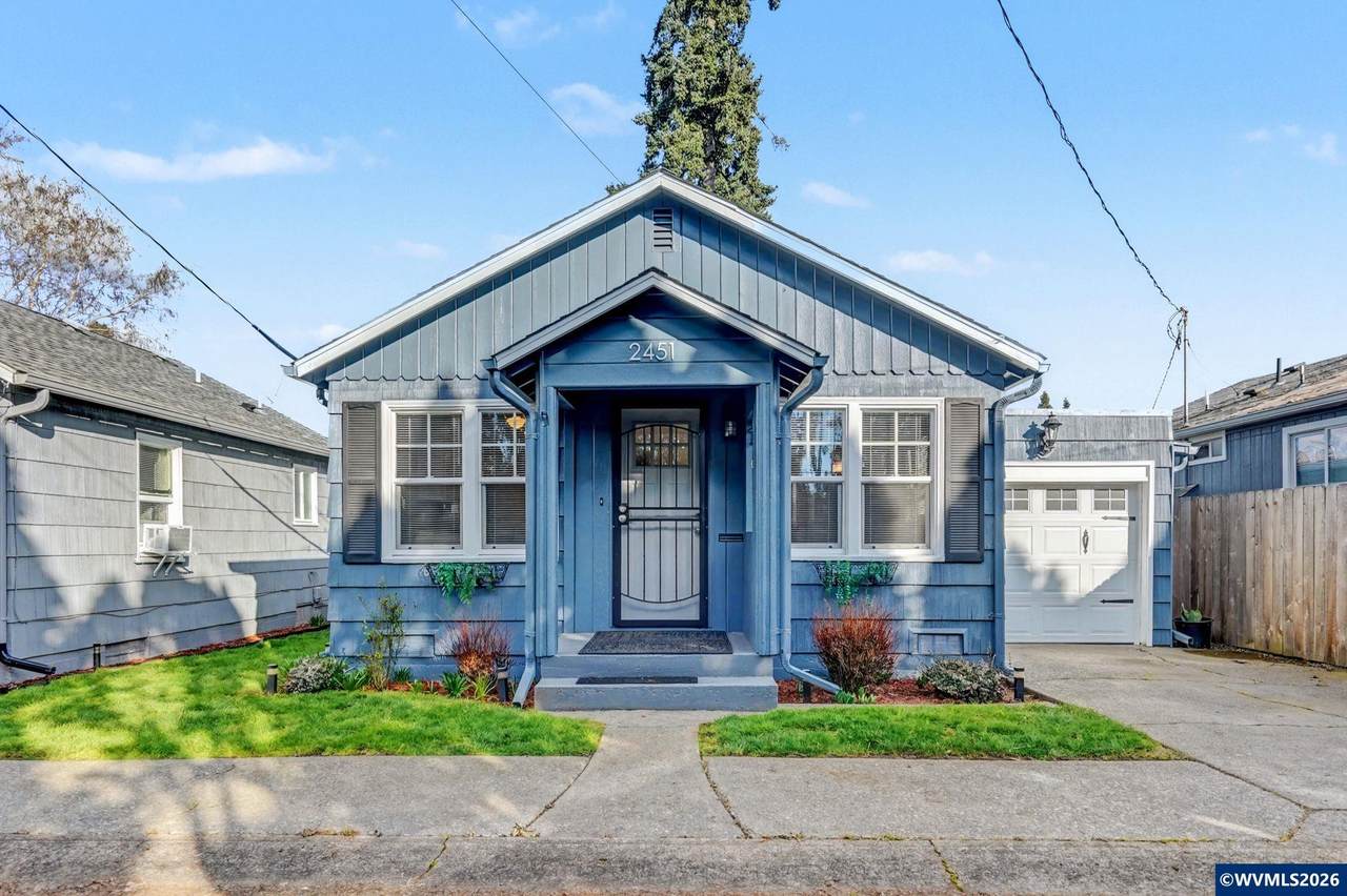 2451 Simpson St - Photo 1
